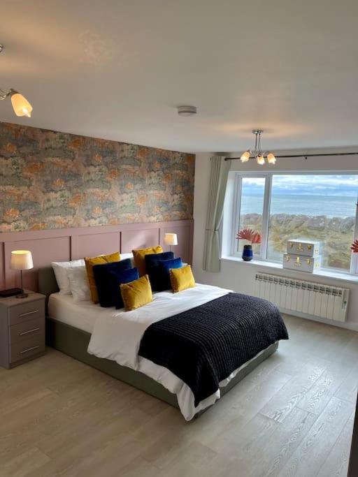 Lighthouse Cottage With Hottub Aberdeen Bagian luar foto