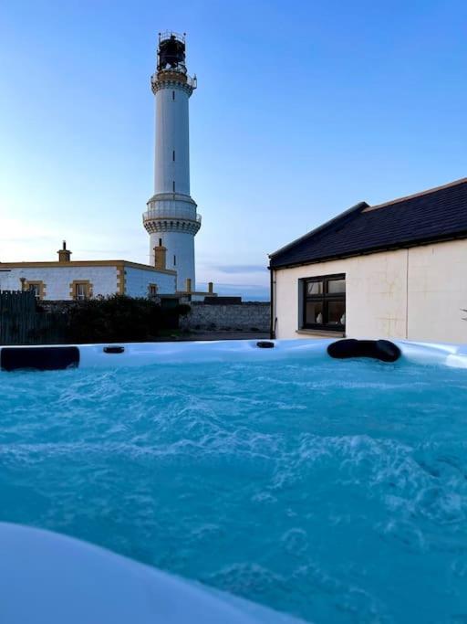 Lighthouse Cottage With Hottub Aberdeen Bagian luar foto